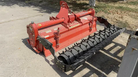 روتیواتور پشت تراکتوری چند کاره با تیغه های مقاوم و عملکرد یکنواخت